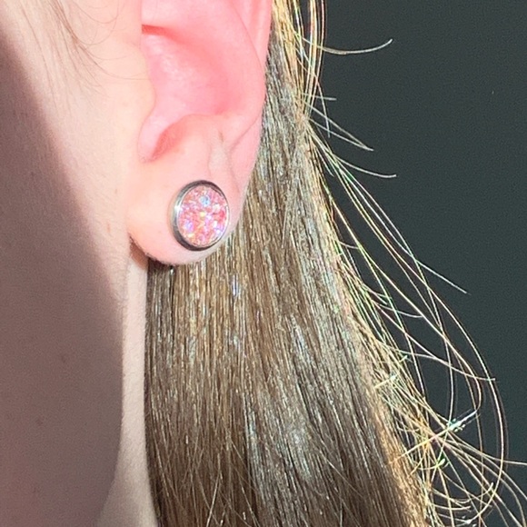 💎 HANDCRAFTED pink diamond stud earrings 💎 - Picture 3 of 3